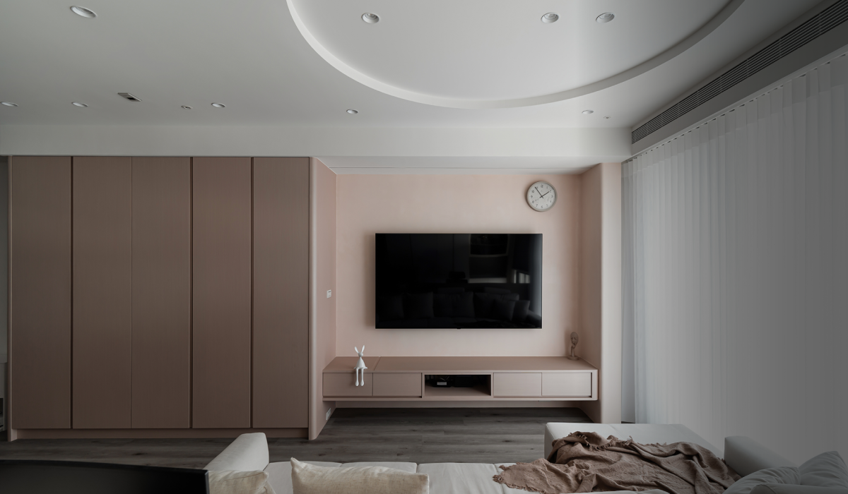 1215_首頁_壓黑色透明度_背景